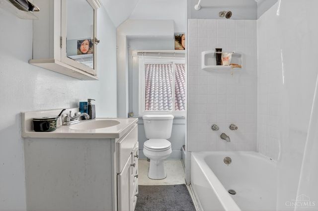 378 Howell Avenue, Cincinnati, OH 45220