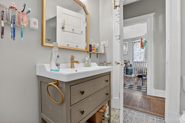 378 Howell Avenue, Cincinnati, OH 45220