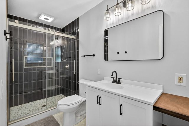 1264 Imperial Dr, Columbia, TN 38401