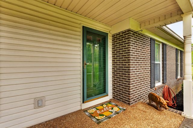 1264 Imperial Dr, Columbia, TN 38401