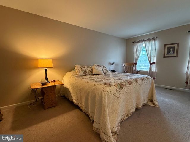 84 OAK LEDGE AVE, Schuylkill Haven, PA 17972