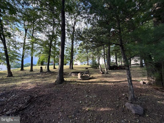 84 OAK LEDGE AVE, Schuylkill Haven, PA 17972