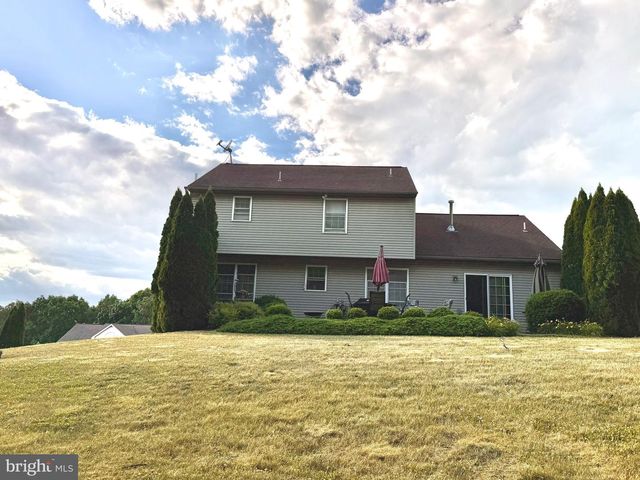 84 OAK LEDGE AVE, Schuylkill Haven, PA 17972