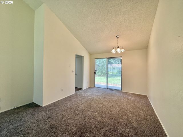 614 Ne 132ND Ave, Vancouver, WA 98684