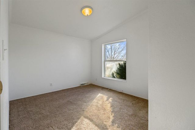 6680 Highway 137, Houston, MO 65483