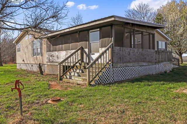 6680 Highway 137, Houston, MO 65483