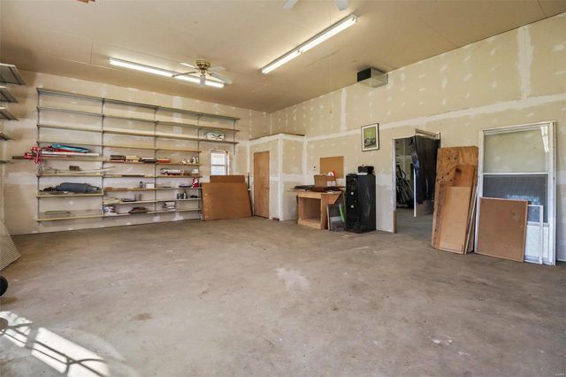 6680 Highway 137, Houston, MO 65483