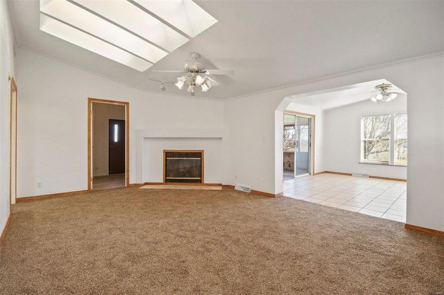 6680 Highway 137, Houston, MO 65483