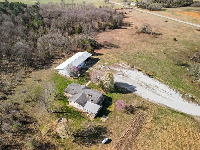6680 Highway 137, Houston, MO 65483