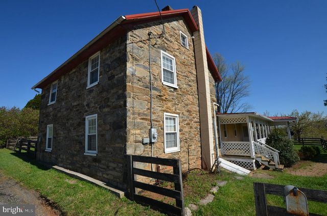 1059 CASHTOWN RD, Biglerville, PA 17307