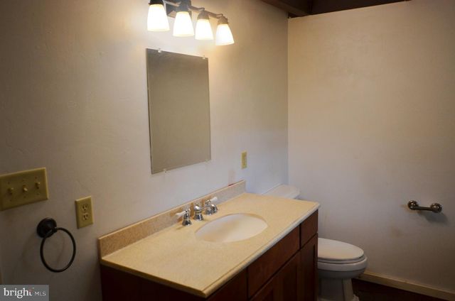 1059 CASHTOWN RD, Biglerville, PA 17307