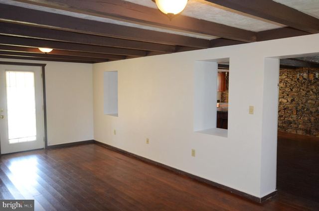 1059 CASHTOWN RD, Biglerville, PA 17307
