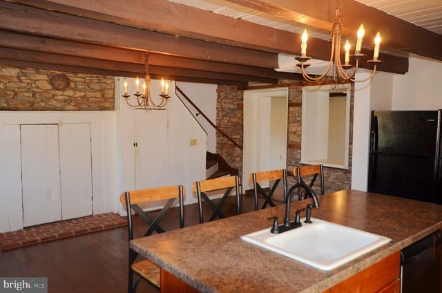 1059 CASHTOWN RD, Biglerville, PA 17307
