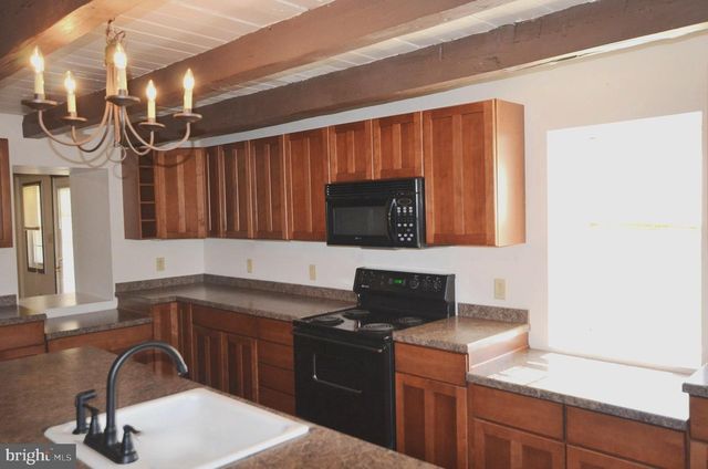 1059 CASHTOWN RD, Biglerville, PA 17307