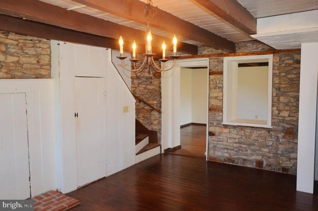 1059 CASHTOWN RD, Biglerville, PA 17307