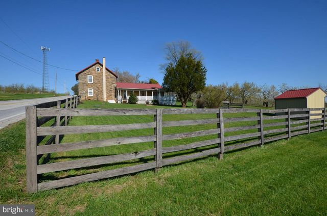 1059 CASHTOWN RD, Biglerville, PA 17307