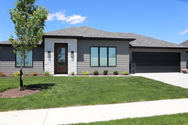 4413 ROYAL COUNTY RD, Columbia, MO 65201