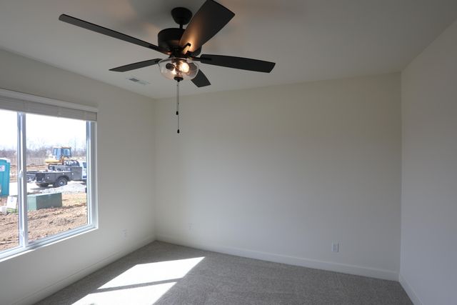 4413 ROYAL COUNTY RD, Columbia, MO 65201