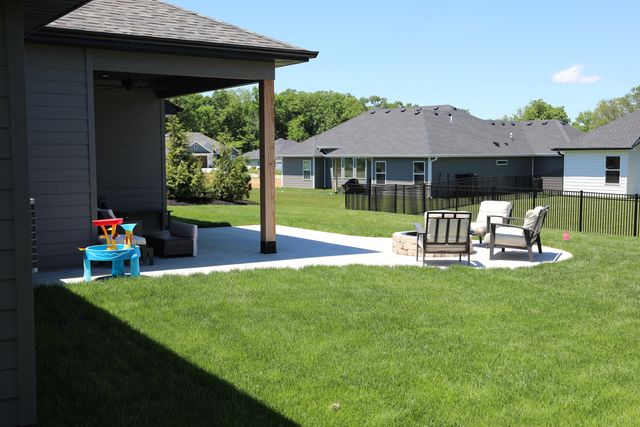 4413 ROYAL COUNTY RD, Columbia, MO 65201