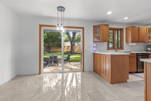 334 WESTPLAIN DRIVE, Green Bay, WI 54303