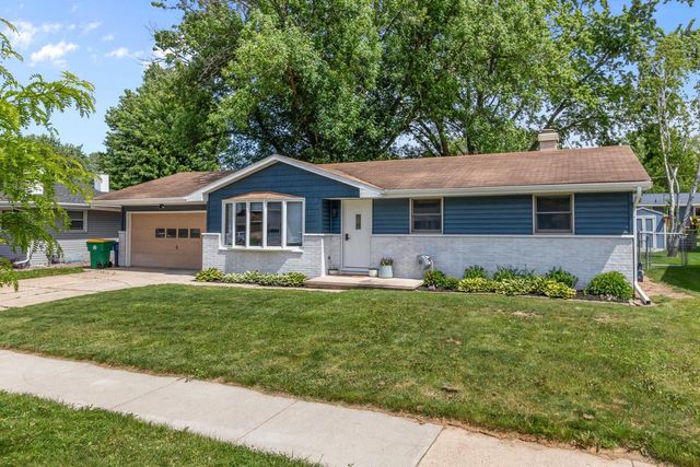 334 WESTPLAIN DRIVE, Green Bay, WI 54303