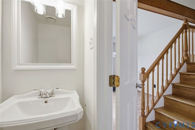 10182 Purcell Rd, Henrico, VA 23228
