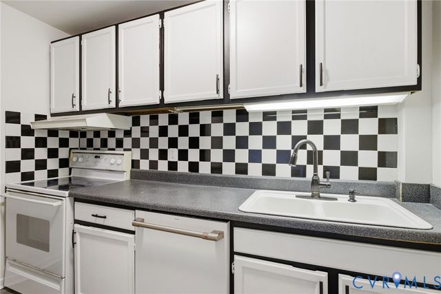 10182 Purcell Rd, Henrico, VA 23228