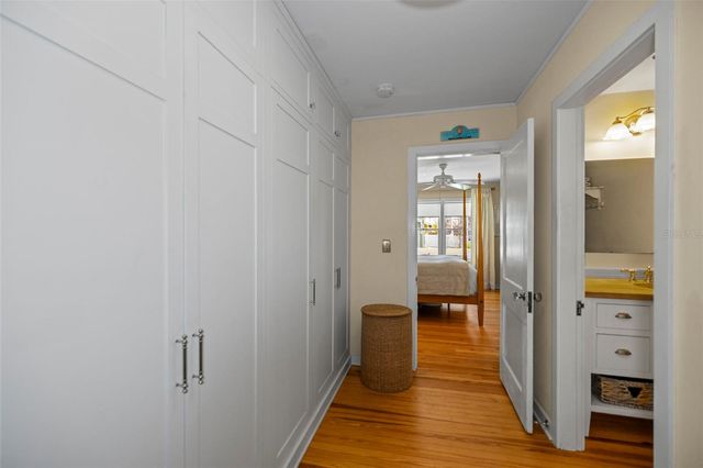 637 SCOTLAND STREET, Dunedin, FL 34698