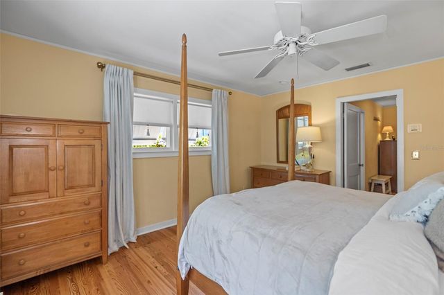 637 SCOTLAND STREET, Dunedin, FL 34698