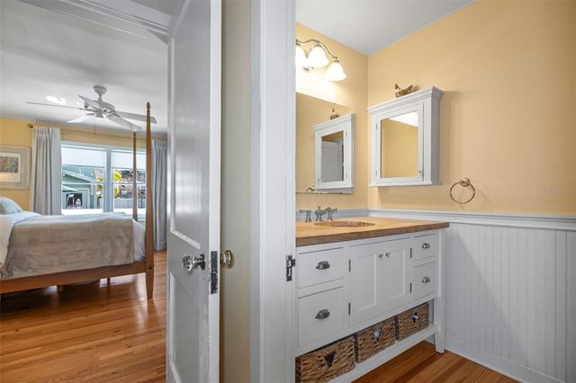 637 SCOTLAND STREET, Dunedin, FL 34698