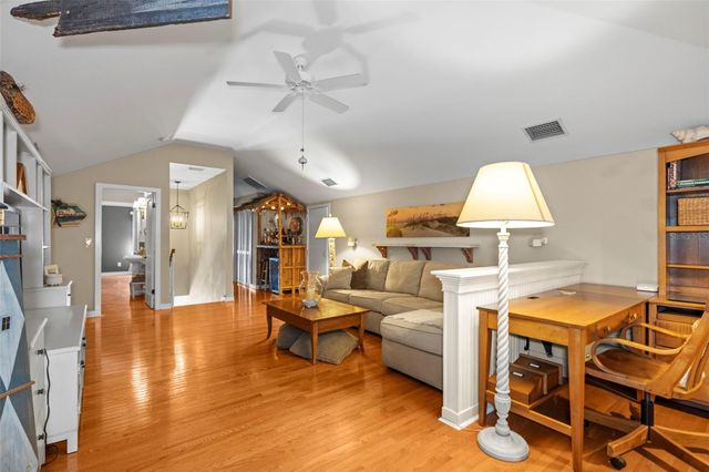 637 SCOTLAND STREET, Dunedin, FL 34698