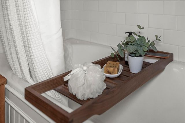 637 SCOTLAND STREET, Dunedin, FL 34698