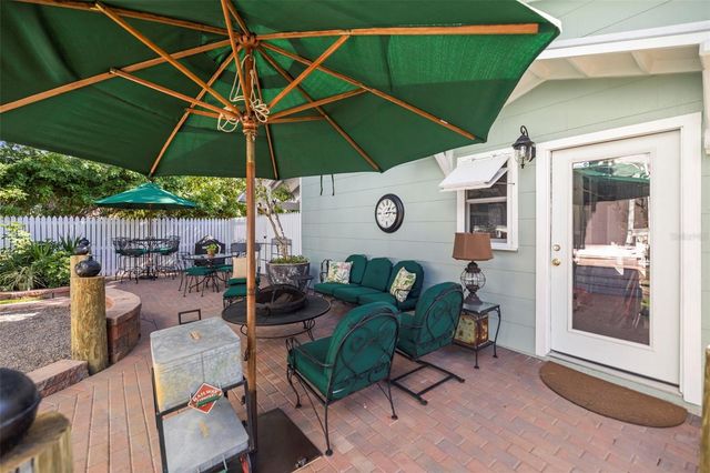 637 SCOTLAND STREET, Dunedin, FL 34698