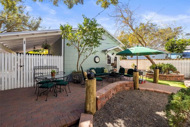 637 SCOTLAND STREET, Dunedin, FL 34698