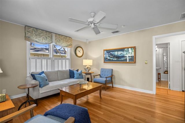 637 SCOTLAND STREET, Dunedin, FL 34698