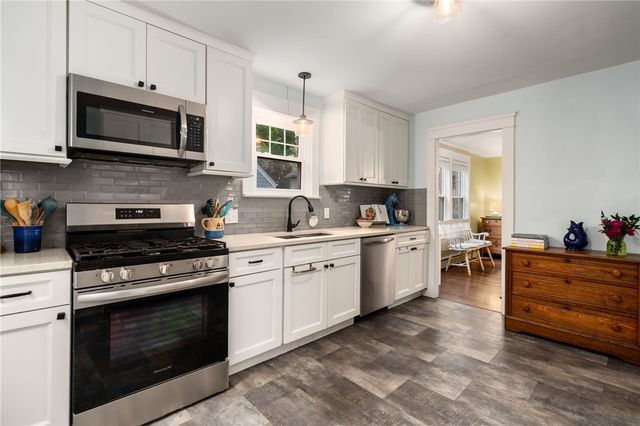 1467 Pawtucket Avenue, East Providence, RI 02916