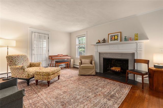 1467 Pawtucket Avenue, East Providence, RI 02916