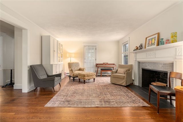 1467 Pawtucket Avenue, East Providence, RI 02916