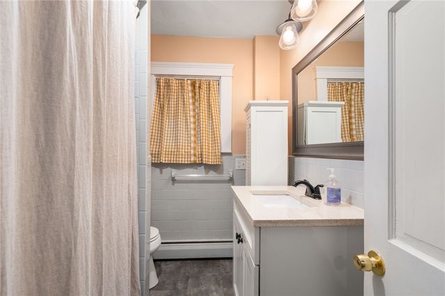 1467 Pawtucket Avenue, East Providence, RI 02916