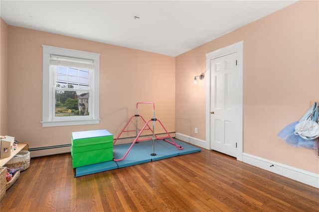 1467 Pawtucket Avenue, East Providence, RI 02916