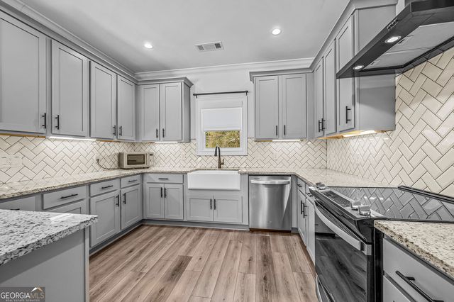 15 Spring Circle, Watkinsville, GA 30677