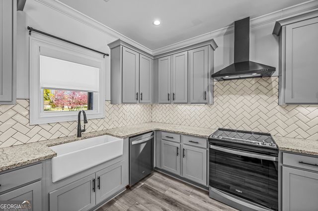 15 Spring Circle, Watkinsville, GA 30677