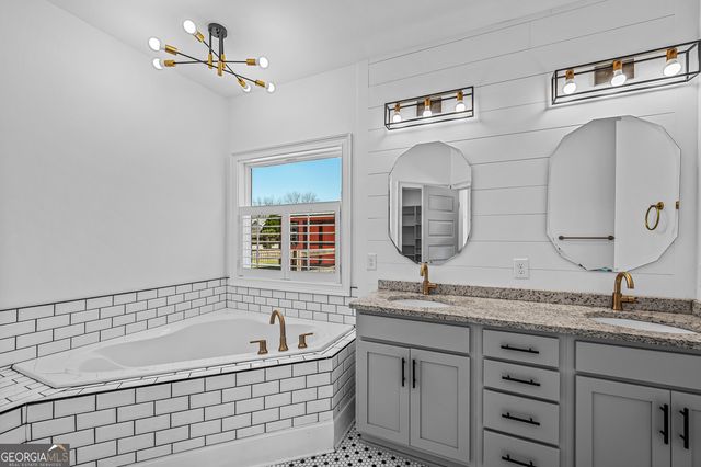 15 Spring Circle, Watkinsville, GA 30677