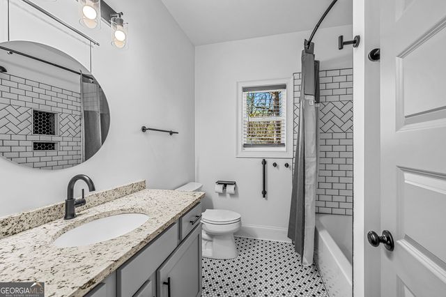 15 Spring Circle, Watkinsville, GA 30677