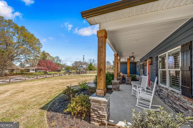 15 Spring Circle, Watkinsville, GA 30677