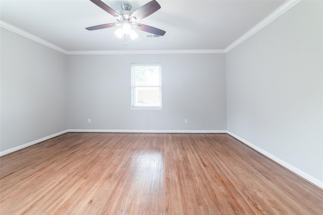 8834 Mcavoy Drive, Houston, TX 77074