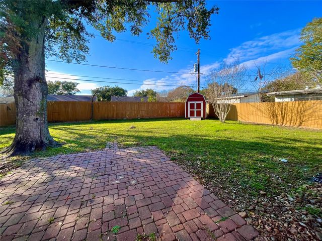 8834 Mcavoy Drive, Houston, TX 77074