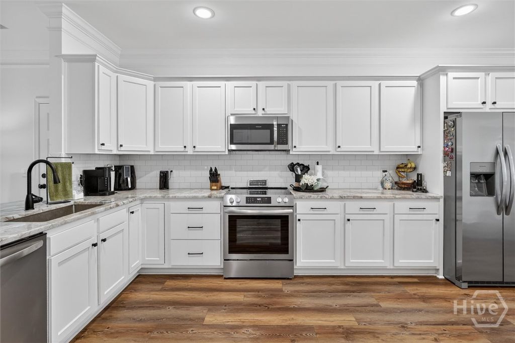 Image 14 of property listing at 117 Giles Avenue, Rincon, GA 31326