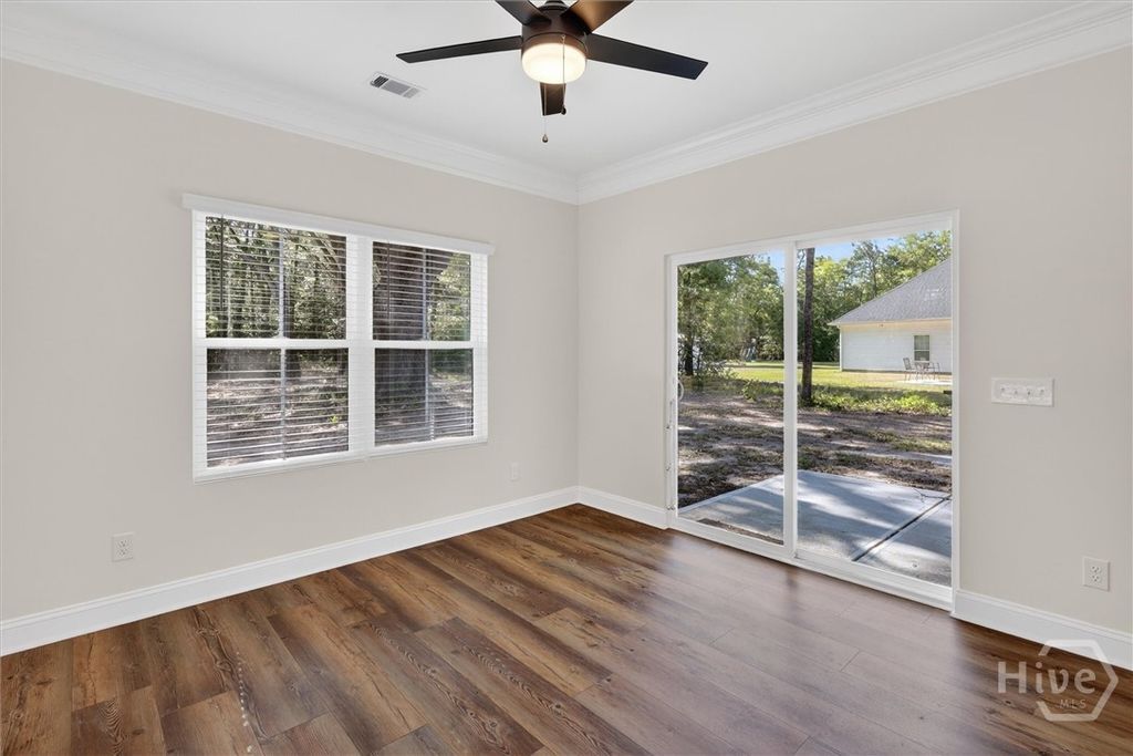 Image 25 of property listing at 117 Giles Avenue, Rincon, GA 31326