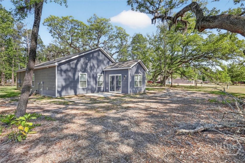 Image 38 of property listing at 117 Giles Avenue, Rincon, GA 31326